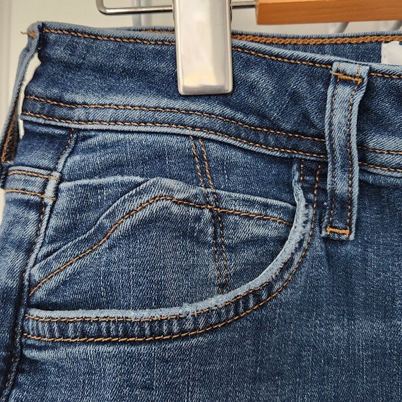 Deluxe Super Stretch High Rise Skinny Jean - Medium Wash - FASHION NOVA - Picture 4 of 11